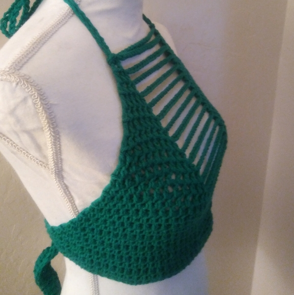 Crop Top - Picture 2 of 4